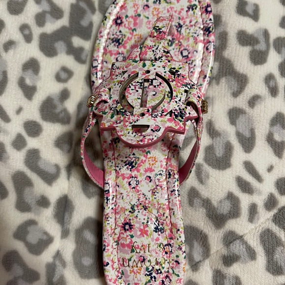 Crown and ivy sandals - Picture 8 of 9